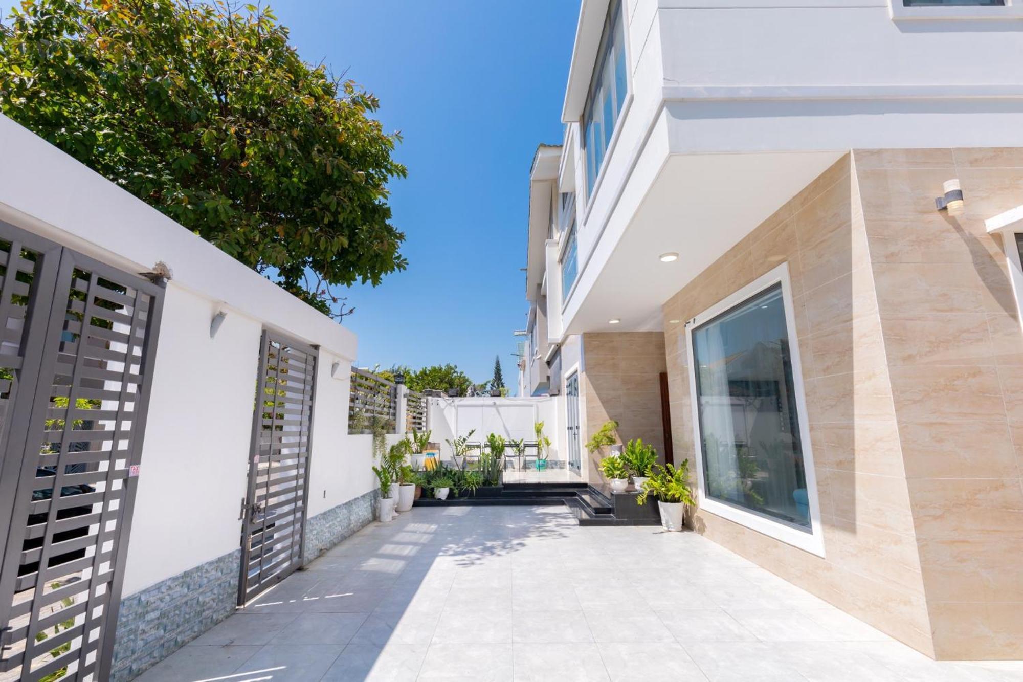Villa Long Cung B2-11 - 8 Phong Ngu ブンタオ エクステリア 写真
